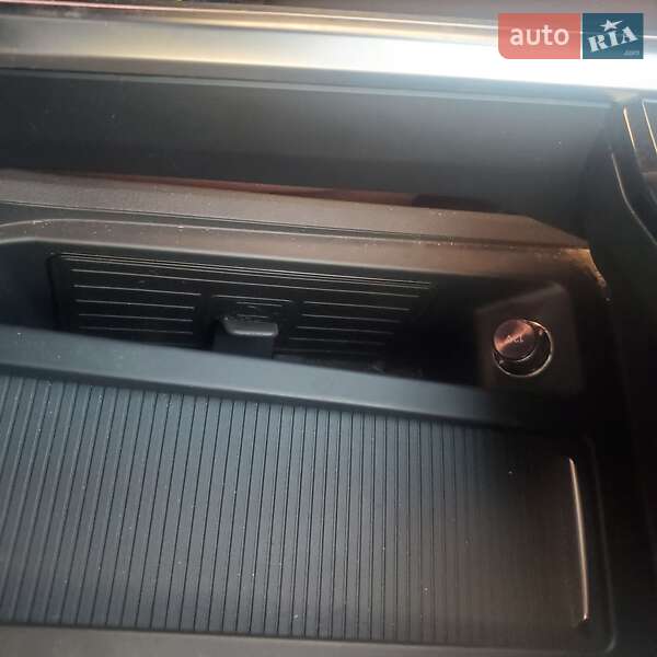 Внедорожник / Кроссовер Audi e-tron 2019 в Тернополе