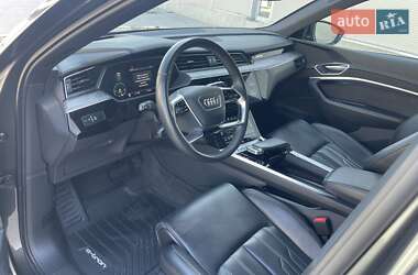 Внедорожник / Кроссовер Audi e-tron 2019 в 