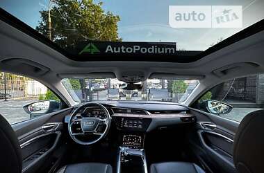 Внедорожник / Кроссовер Audi e-tron 2019 в Киеве