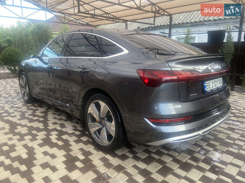Внедорожник / Кроссовер Audi e-tron 2020 в Вознесенске