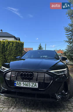 Позашляховик / Кросовер Audi e-tron 2020 в 