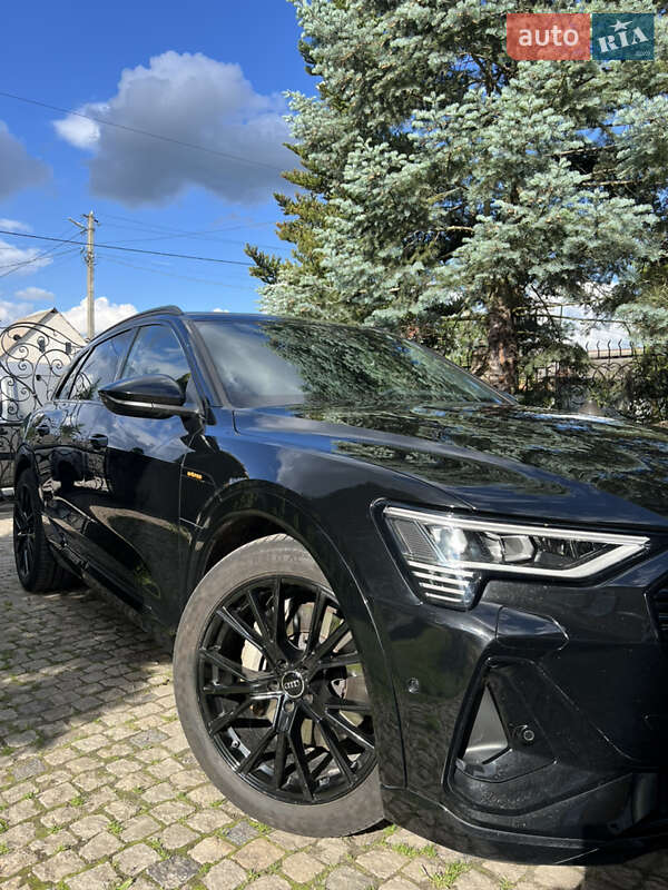 Внедорожник / Кроссовер Audi e-tron 2020 в Виннице