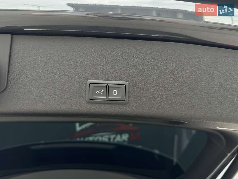 Позашляховик / Кросовер Audi e-tron 2019 в Мукачевому