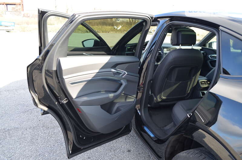 Внедорожник / Кроссовер Audi e-tron 2022 в Харькове фото 9 Внедорожник / Кроссовер Audi e-tron 2022 в Харькове