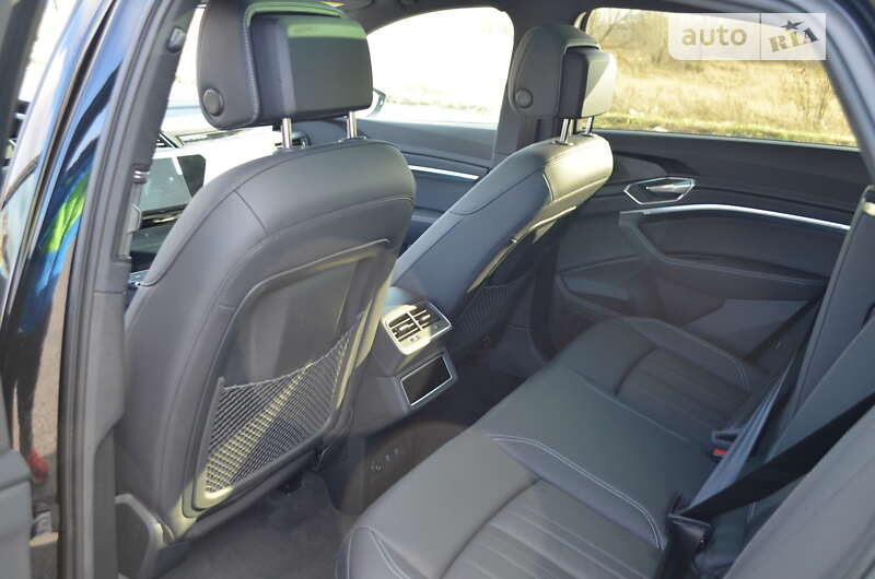 Внедорожник / Кроссовер Audi e-tron 2022 в Харькове фото 13 Внедорожник / Кроссовер Audi e-tron 2022 в Харькове