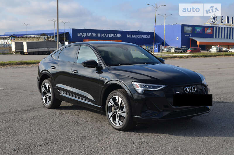 Audi e-tron 2022