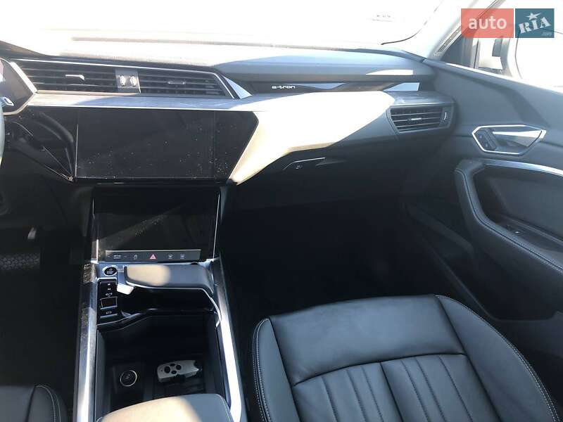 Внедорожник / Кроссовер Audi e-tron 2022 в Харькове