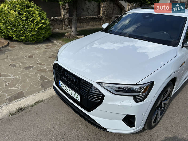 Внедорожник / Кроссовер Audi e-tron 2021 в Одессе