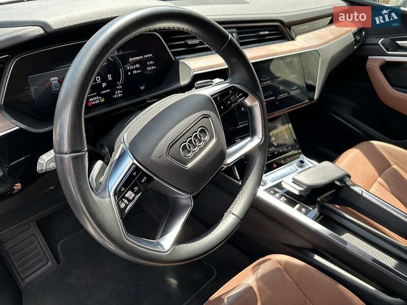 Внедорожник / Кроссовер Audi e-tron 2021 в Одессе