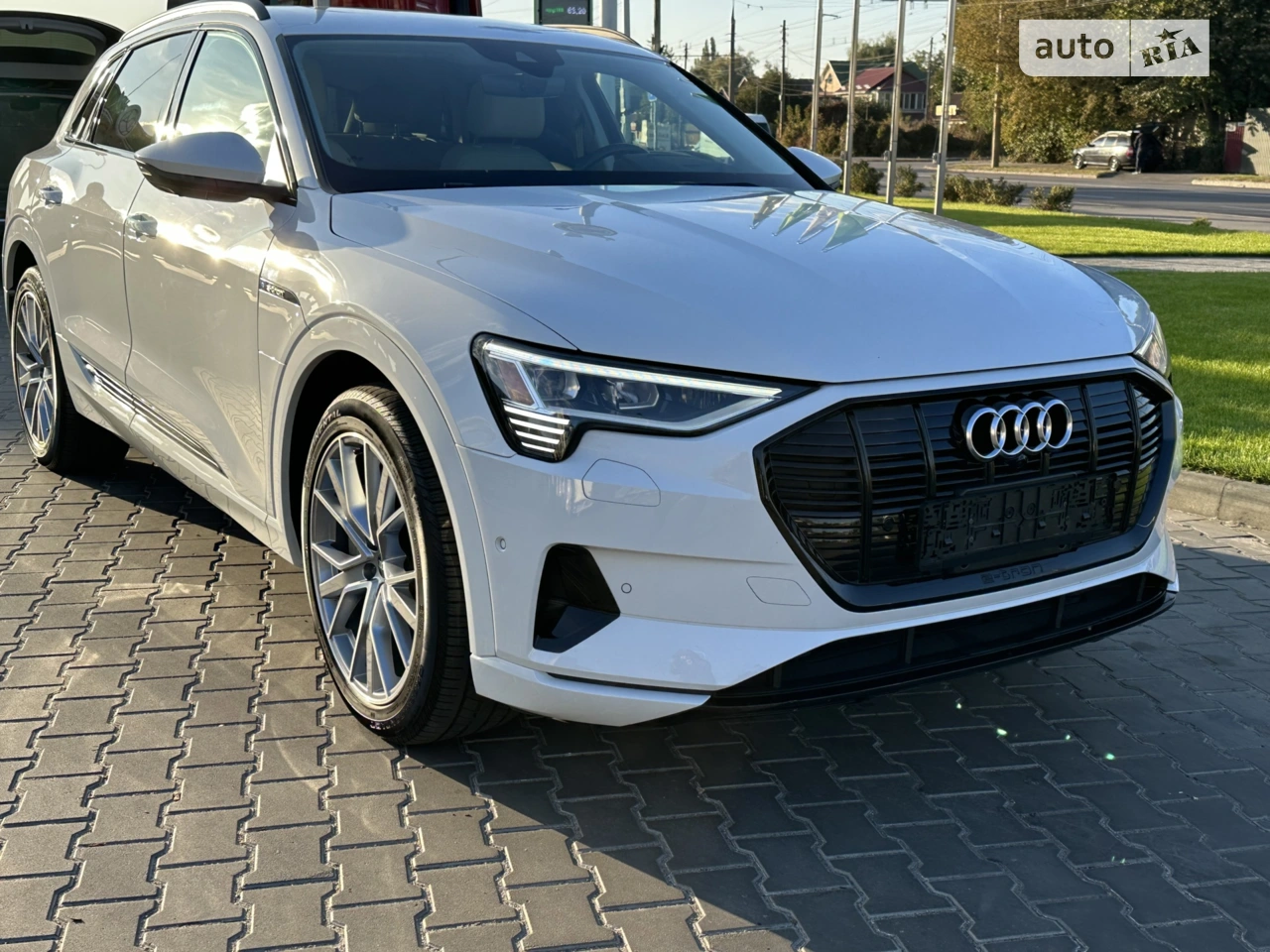2019 Audi e-tron - мініатюра 17