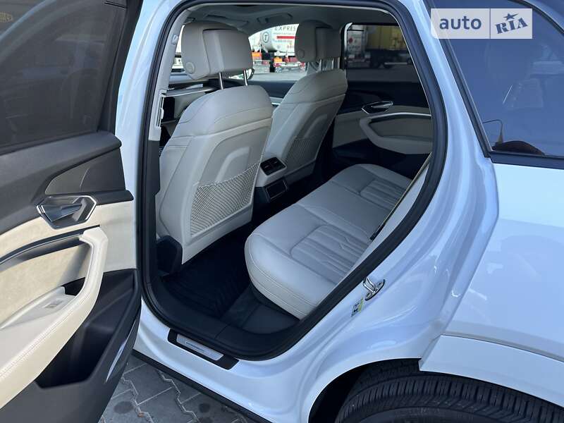 Внедорожник / Кроссовер Audi e-tron 2020 в Виннице
