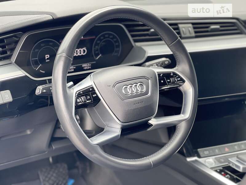 Внедорожник / Кроссовер Audi e-tron 2020 в Ровно