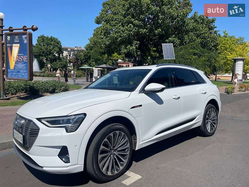 Позашляховик / Кросовер Audi e-tron 2019 в Одесі