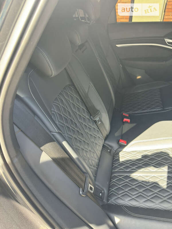 Внедорожник / Кроссовер Audi e-tron 2019 в Кропивницком