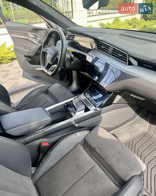 Внедорожник / Кроссовер Audi e-tron 2019 в Виннице