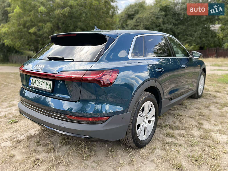 Позашляховик / Кросовер Audi e-tron 2019 в Житомирі