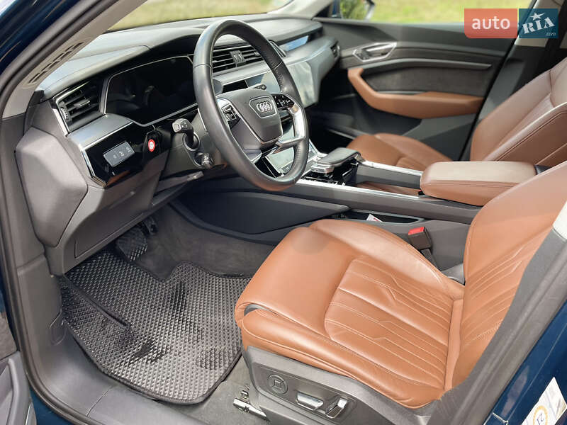 Позашляховик / Кросовер Audi e-tron 2019 в Житомирі