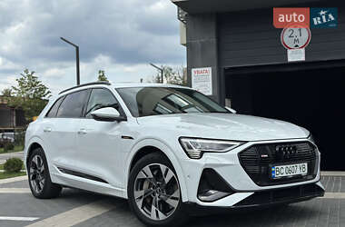 Внедорожник / Кроссовер Audi e-tron 2021 в 