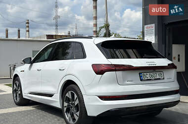 Внедорожник / Кроссовер Audi e-tron 2021 в 