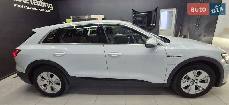 Внедорожник / Кроссовер Audi e-tron 2020 в Виннице