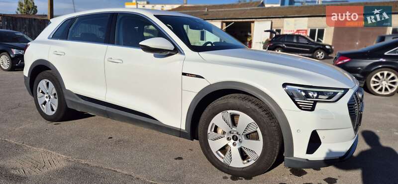 Внедорожник / Кроссовер Audi e-tron 2020 в Виннице
