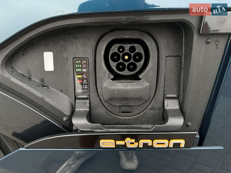 Позашляховик / Кросовер Audi e-tron 2020 в Рівному