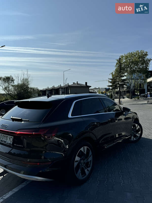 Внедорожник / Кроссовер Audi e-tron 2020 в Львове