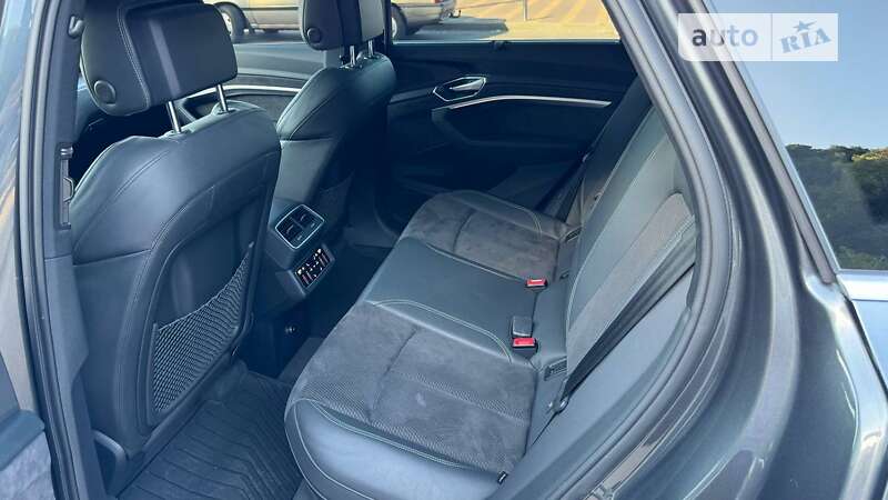 Внедорожник / Кроссовер Audi e-tron 2020 в Киеве