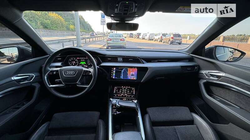 Внедорожник / Кроссовер Audi e-tron 2020 в Киеве