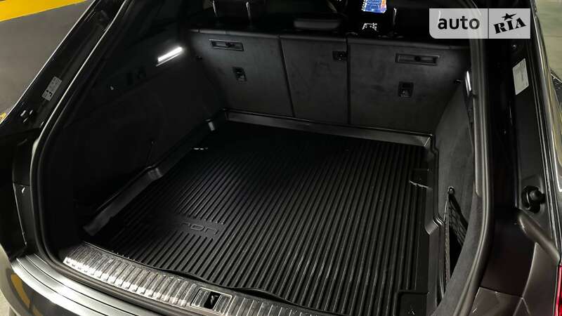 Внедорожник / Кроссовер Audi e-tron 2020 в Киеве