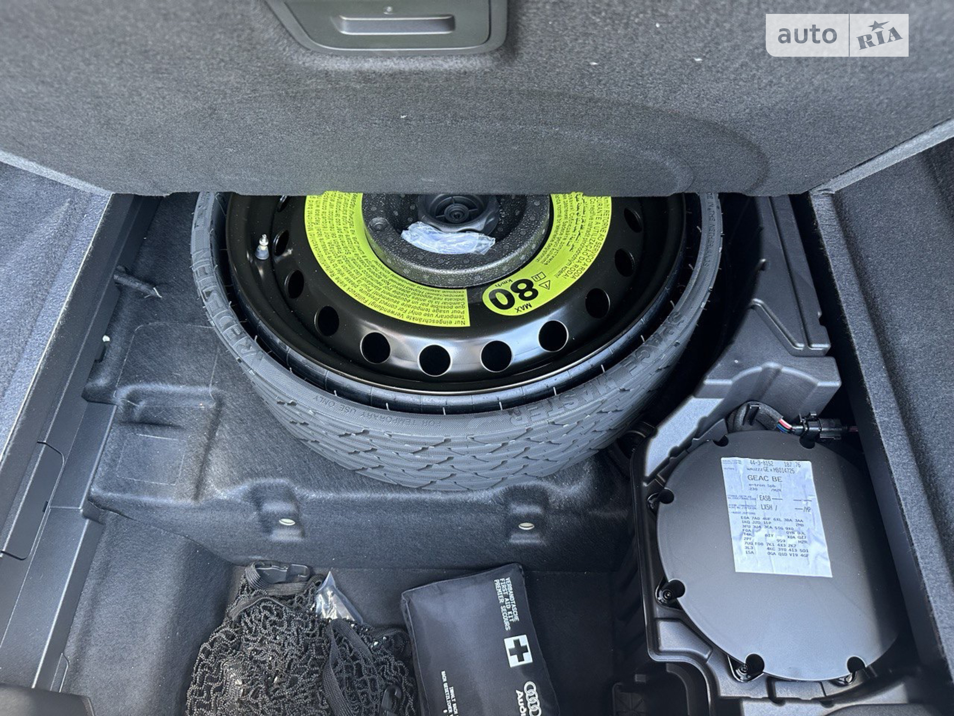 2020 Audi e-tron - мініатюра 3
