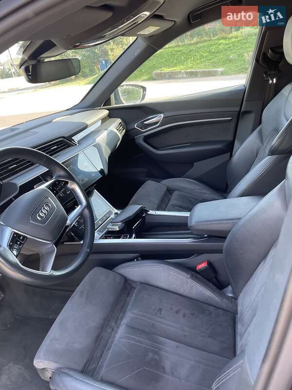 Внедорожник / Кроссовер Audi e-tron 2019 в Львове фото 11 Внедорожник / Кроссовер Audi e-tron 2019 в Львове