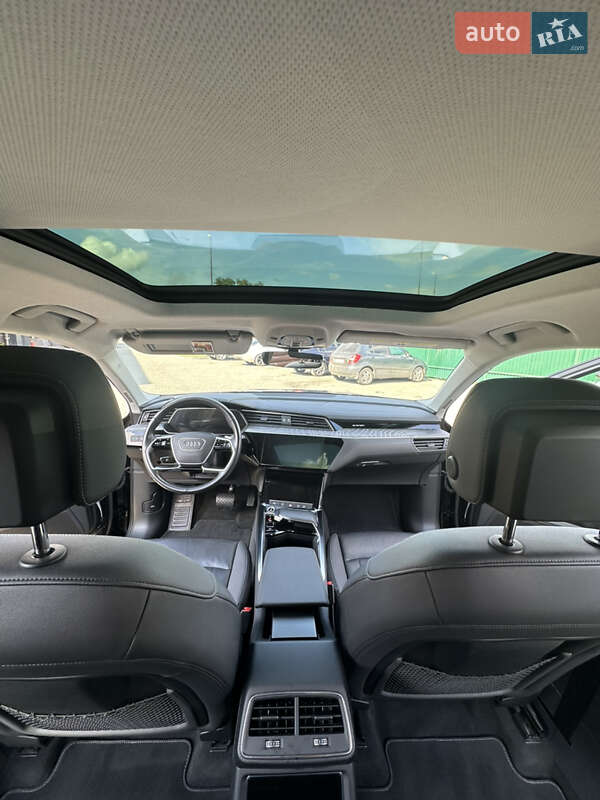 Внедорожник / Кроссовер Audi e-tron 2022 в Самборе
