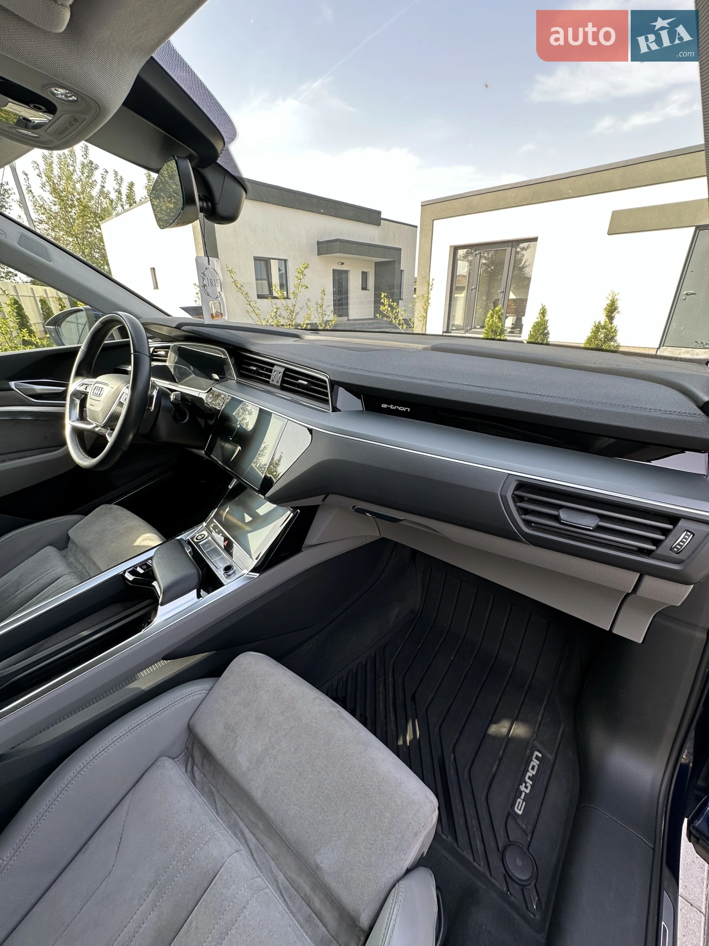 2020 Audi e-tron - мініатюра 15