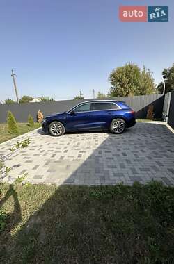 Позашляховик / Кросовер Audi e-tron 2020 в 