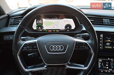 Внедорожник / Кроссовер Audi e-tron 2020 в 