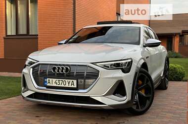 Внедорожник / Кроссовер Audi e-tron 2021 в Киеве