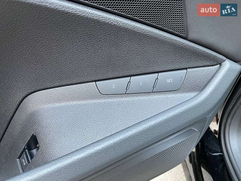 Позашляховик / Кросовер Audi e-tron 2021 в Києві