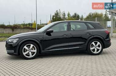 Позашляховик / Кросовер Audi e-tron 2019 в 