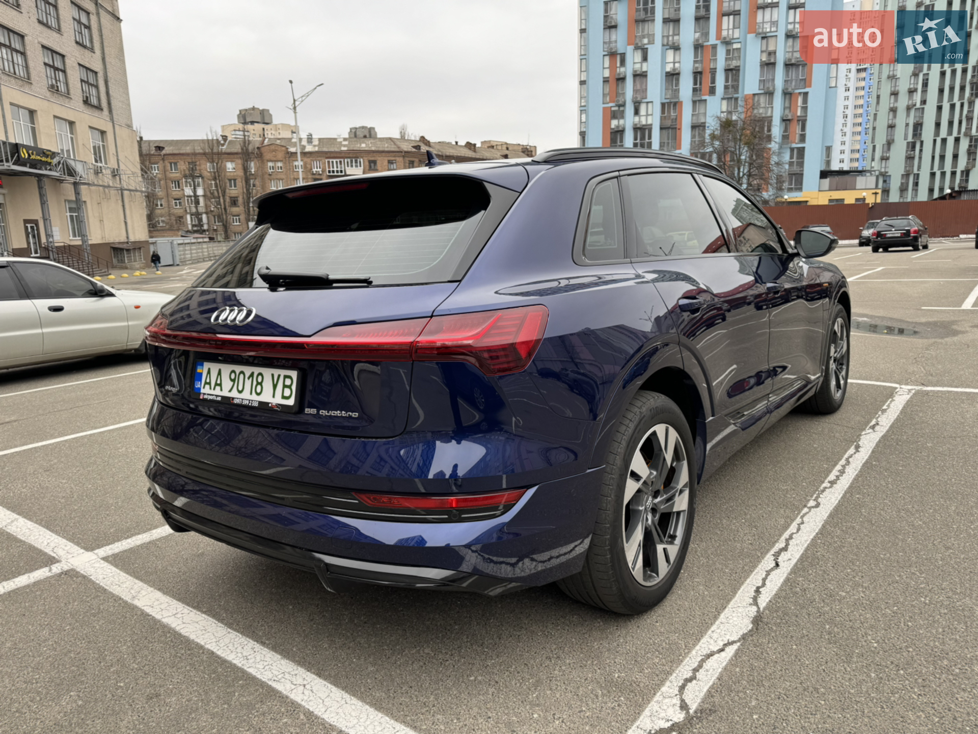 2020 Audi e-tron - мініатюра 5