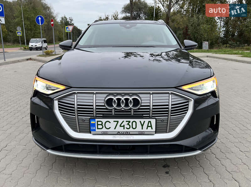 Audi e-tron 2019