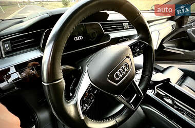 Внедорожник / Кроссовер Audi e-tron 2019 в 