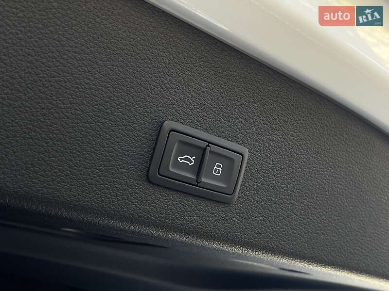 Позашляховик / Кросовер Audi e-tron 2020 в Одесі