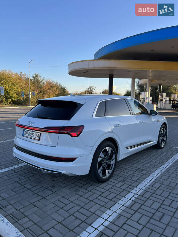 Внедорожник / Кроссовер Audi e-tron 2020 в Днепре