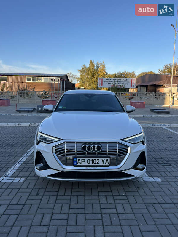 Внедорожник / Кроссовер Audi e-tron 2020 в Днепре