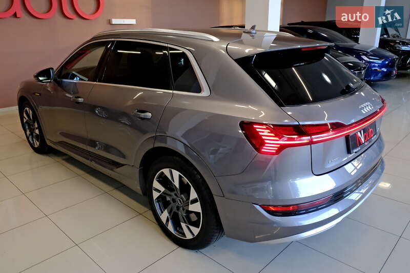 Внедорожник / Кроссовер Audi e-tron 2020 в Одессе