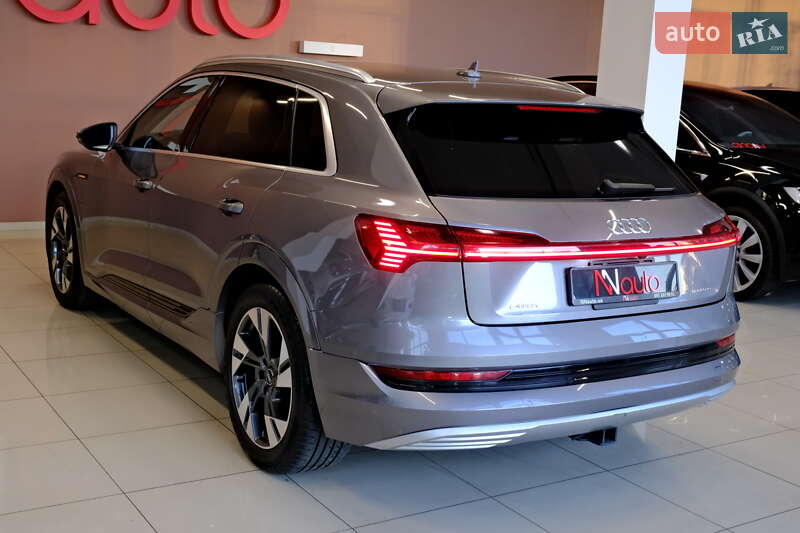 Внедорожник / Кроссовер Audi e-tron 2020 в Одессе