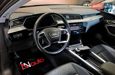 Внедорожник / Кроссовер Audi e-tron 2020 в 