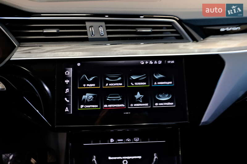 Внедорожник / Кроссовер Audi e-tron 2020 в Одессе