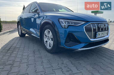 Позашляховик / Кросовер Audi e-tron 2020 в Львові